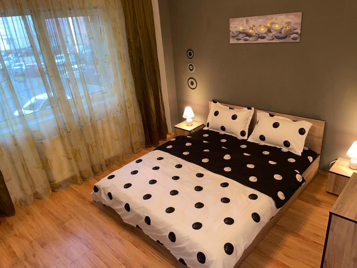 Motorway Alfa Apartament Apartment Arad Exterior photo